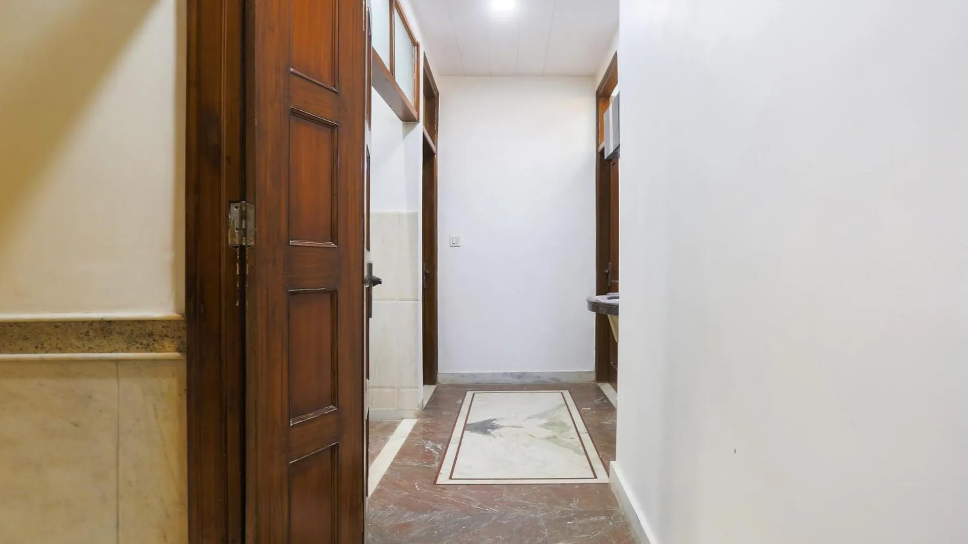 Super Hotel O Golden Key Rohini Delhi